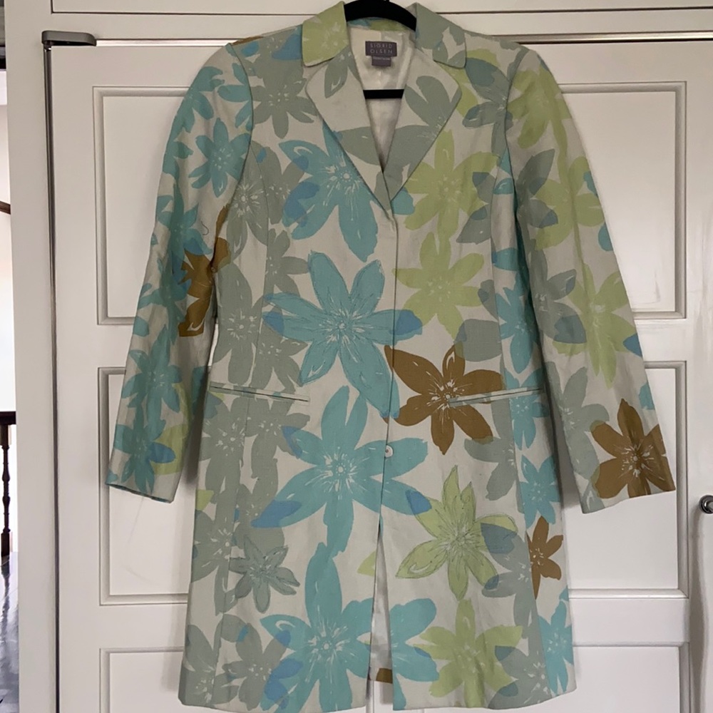 Sigrid Olsen beautiful  blazer with flower print.